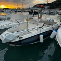 Barca a motore open quick silver active 605