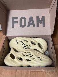 Yeezy Foam Rnr Runner Sulfur 8US-42Fr-8UK-42EU