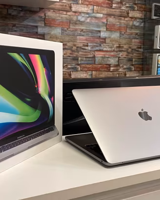 MacBook Pro 13” M2 2022 8GB/256GB -USATO GARANTITO