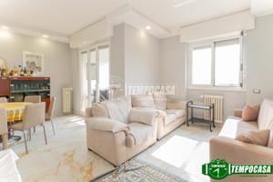 4 Locali ristrutturato con cucina abitabile e dopp