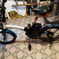 bici elettrica (acceleratore con manopola)