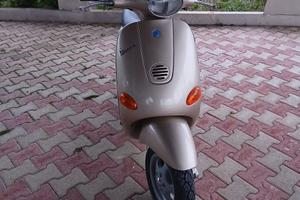 Vespa et4 1998