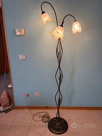 Lampada stelo da pavimento