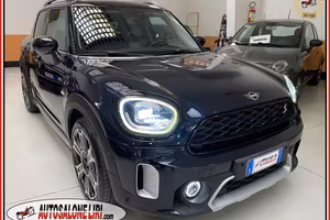 MINI Countryman Cooper SD Automatica JCW 2.0d 19