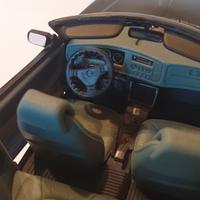 modellino auto Saab 900 