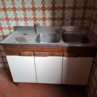 Mobile cucina con lavello