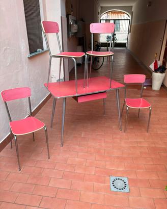sedie e tavolo Vintage in formica rosa 