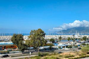 Panoramico mai abitato