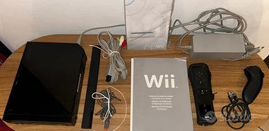 Wii + Balance Board + Oggettistica + 9 Videogiochi