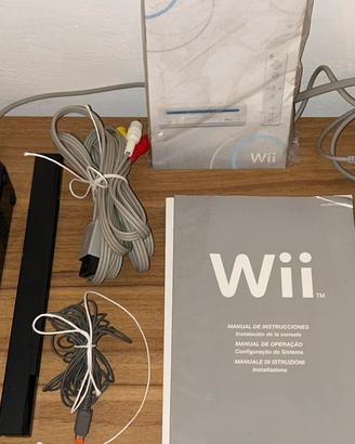 Wii + Balance Board + Oggettistica + 9 Videogiochi