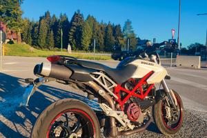 Ducati Hypermotard 1100 Desmo appena fatto