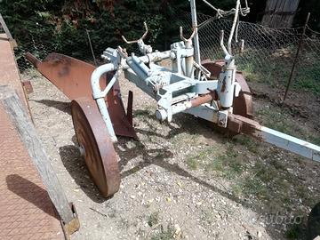 Aratro carrellato Giorgi