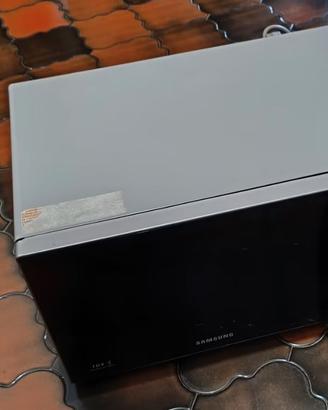 Microonde SAMSUNG 750 Watt