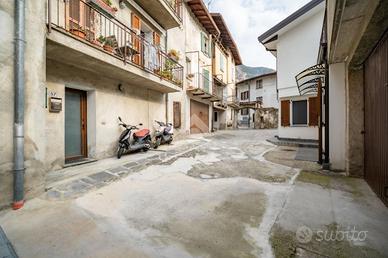 2 LOCALI A CESANA BRIANZA