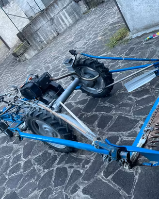 Motofalciatrice tre ruote Bcs