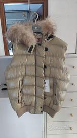 Moncler smanicato donna L con cappuccio