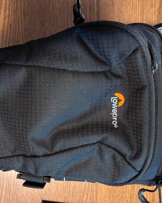 Borsa tracolla per fotocamera lowepro