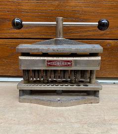 Antica presssa dentale Hercules inizi 900 dentista