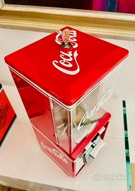 Distributore caramelle coca cola