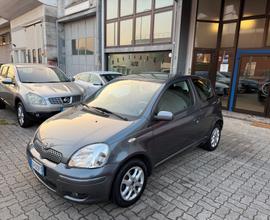 Toyota Yaris 1.0i 16V cat 3 porte Sol