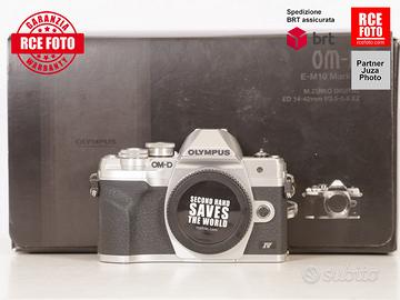Olympus OM-D E-M10 IV