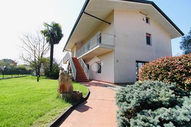 VILLA SINGOLA A JESOLO