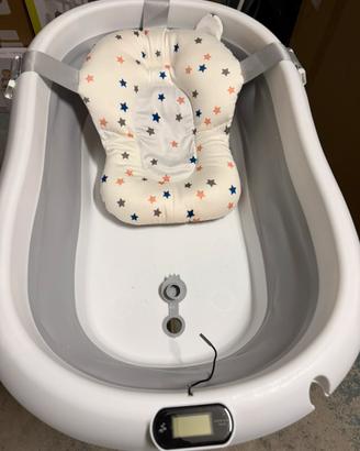 Vasca da bagno con riduttore e supporto