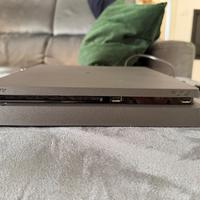 PS4 - 500 GB F Chassis, Black Usato poco