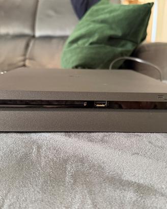 PS4 - 500 GB F Chassis, Black Usato poco