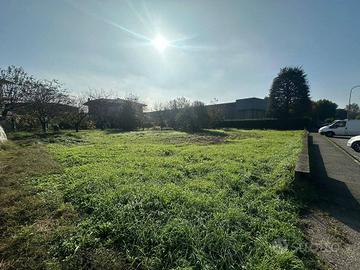 Terreno di 1689 m² a Nibionno