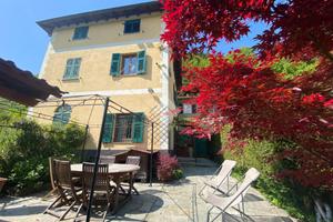 CASA SEMINDIPENDENTE A MONTOGGIO