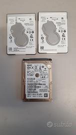 3 Hard disk SATA da 1 TB cadauno