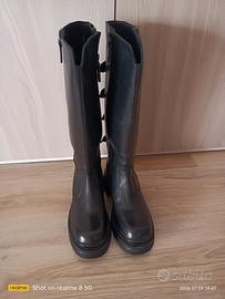 stivali donna tipo bikers in pelle 