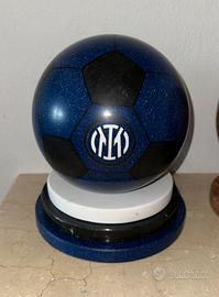 Pallone in marmo  Inter con base in marmo