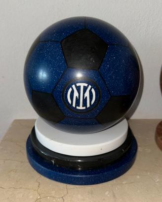 Pallone in marmo  Inter con base in marmo
