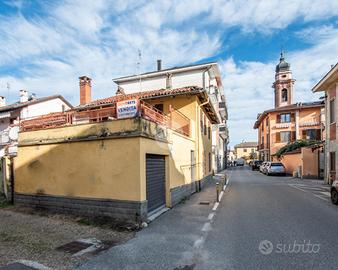 CASA SEMINDIPENDENTE A VOLVERA