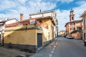 CASA SEMINDIPENDENTE A VOLVERA
