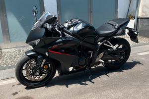 Honda CBR 650R