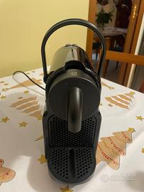 Macchina caffe nespresso De Longhi