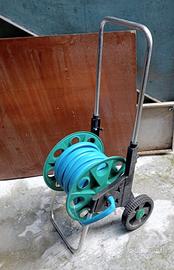 Carrello avvolgitubo con tubo
