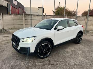 Audi Q2 2.0 TDI QUATTRO S tronic BLACK PACK