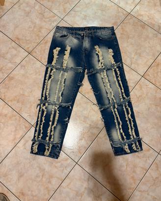jeans con strappi
