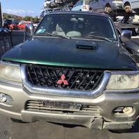 Mitsubishi pajero anno 02