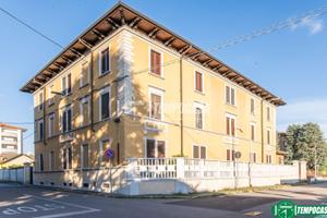 TRE LOCALI CON BOX E RISCALDAMENTO AUTONOMO