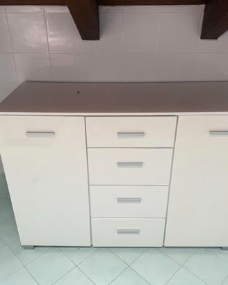 mobile bianco con cassettiera