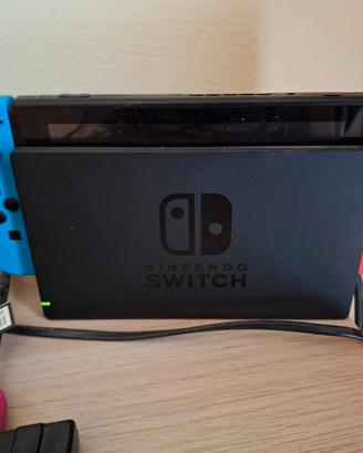 Nintendo Switch + 4 Giochi + Pro Controller