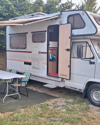 Camper mansardato Roller Versilia 550 