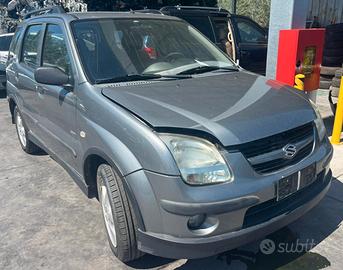 SUZUKI IGNIS per ricambi usati