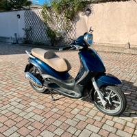 Scooter Piaggio Beverly tourer ie 300 2009