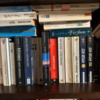 CIRCA 600 LIBRI IN BLOCCO